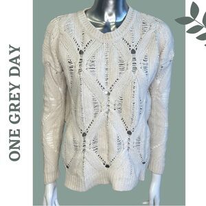 One Grey Day 100%Wool Open Knit Sweatet Cream Pullovet Size Medium